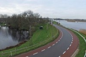 Gouderak toont zich betrokken bij versterking van IJsseldijk